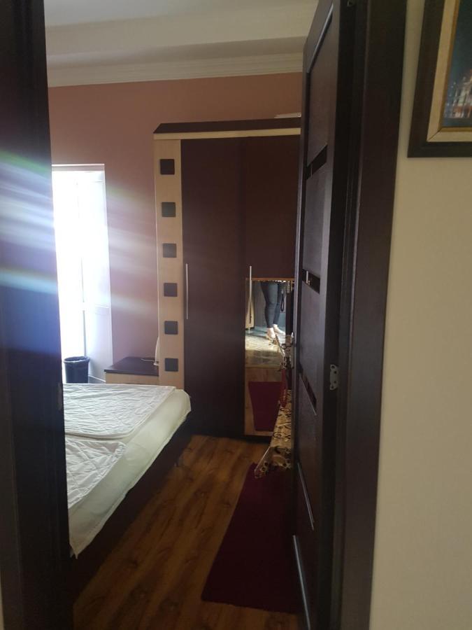 Guest House 2 Floor Batumi Exterior foto